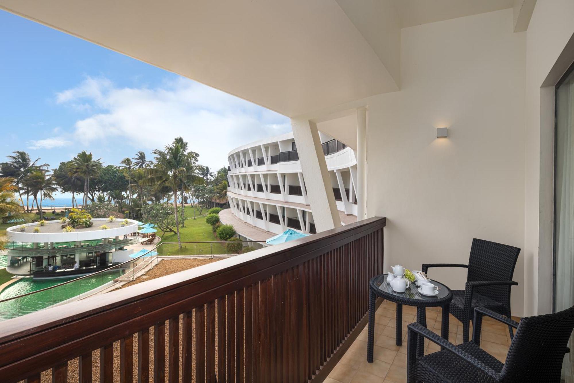 Occidental Eden Beruwala Hotel Bentota Exterior foto
